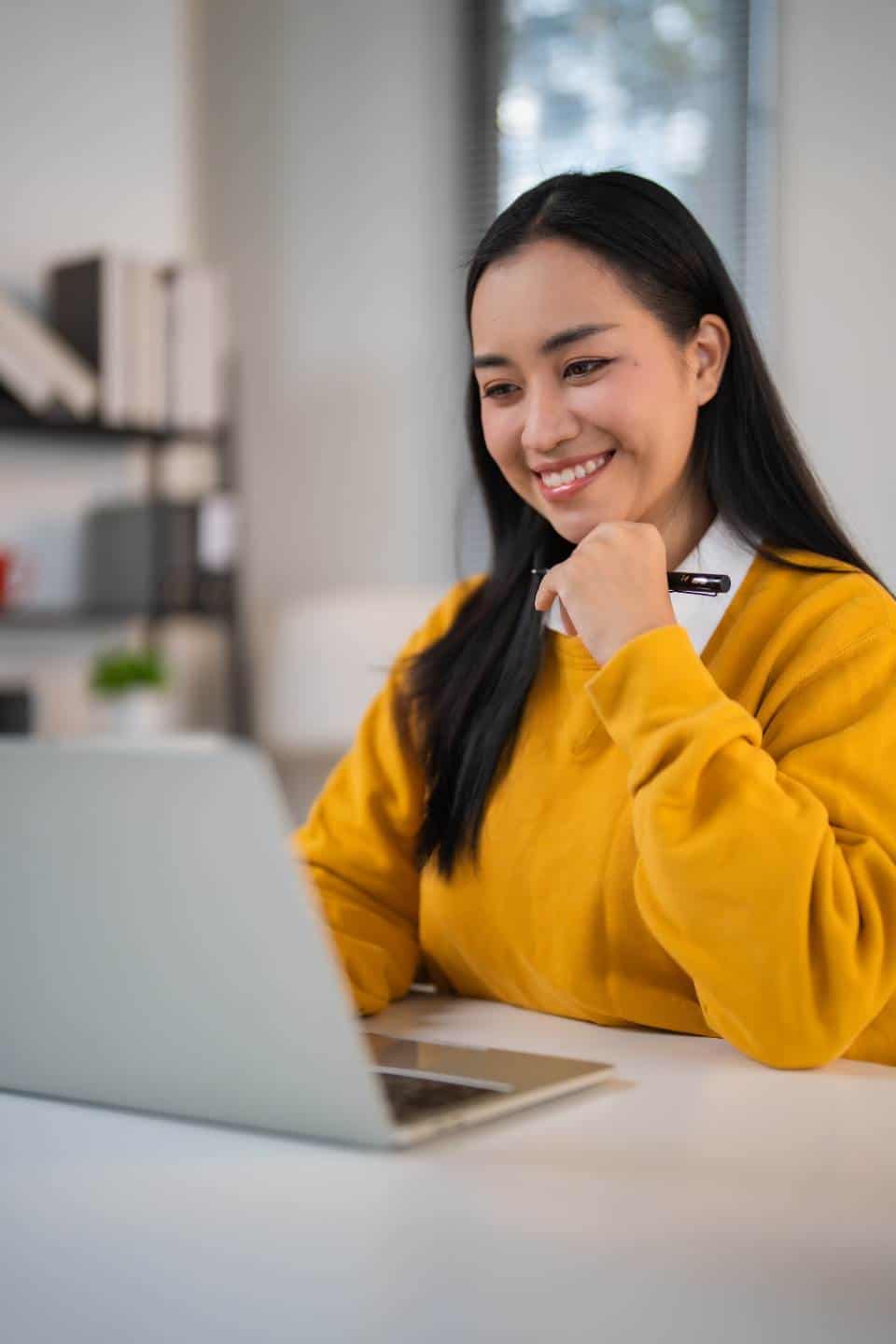 Therapist connecting with a client remotely for virtual addiction treatment in Massachusetts.